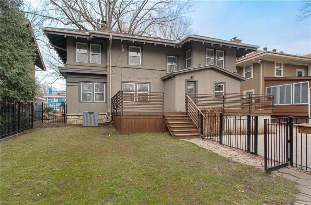 1012 W 71st Terrace — photo 46