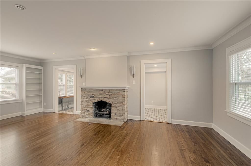 1012 W 71st Terrace — photo 6