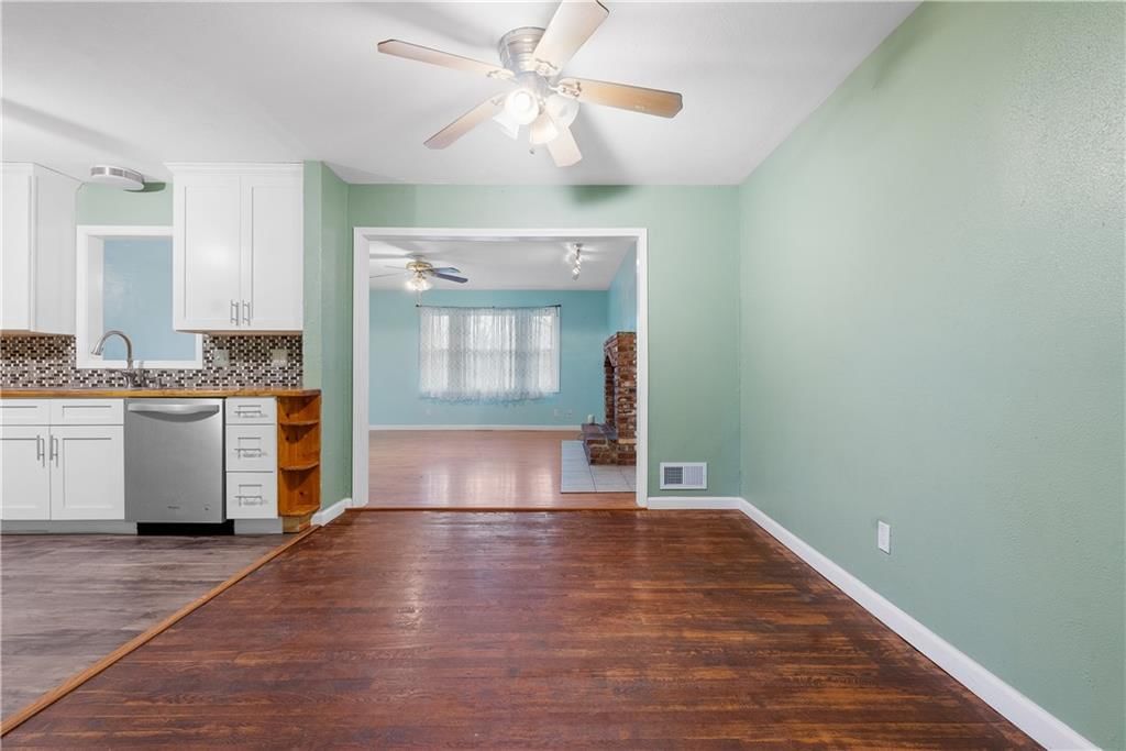 8212 E 85th Terrace — photo 5