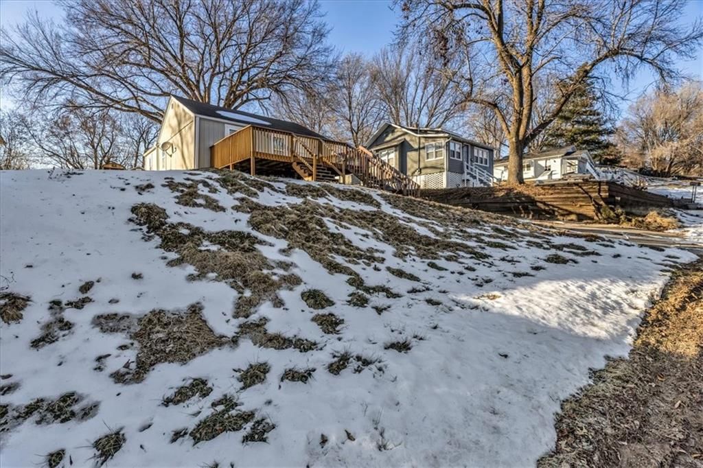 136 N Brookside Avenue — photo 21