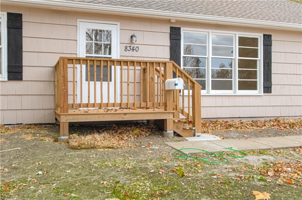 8340 E 133rd Street — photo 2