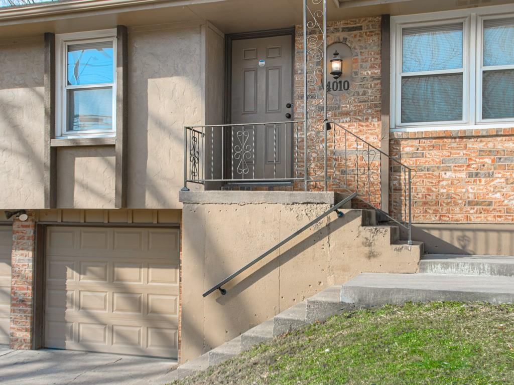 4010 NE ANTIOCH Road — photo 3