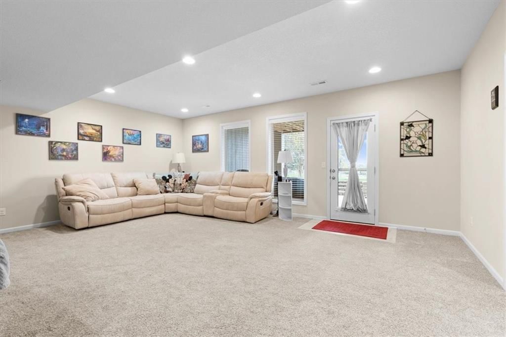 4325 Lakeview Terrace — photo 29