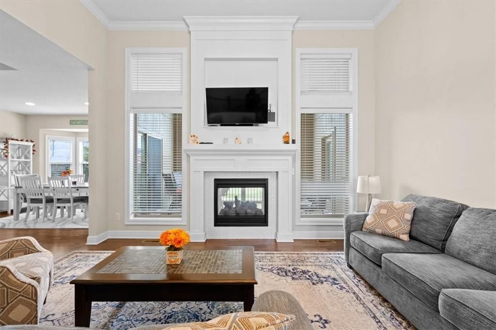 4325 Lakeview Terrace — photo 8