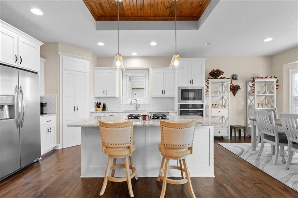 4325 Lakeview Terrace — photo 10