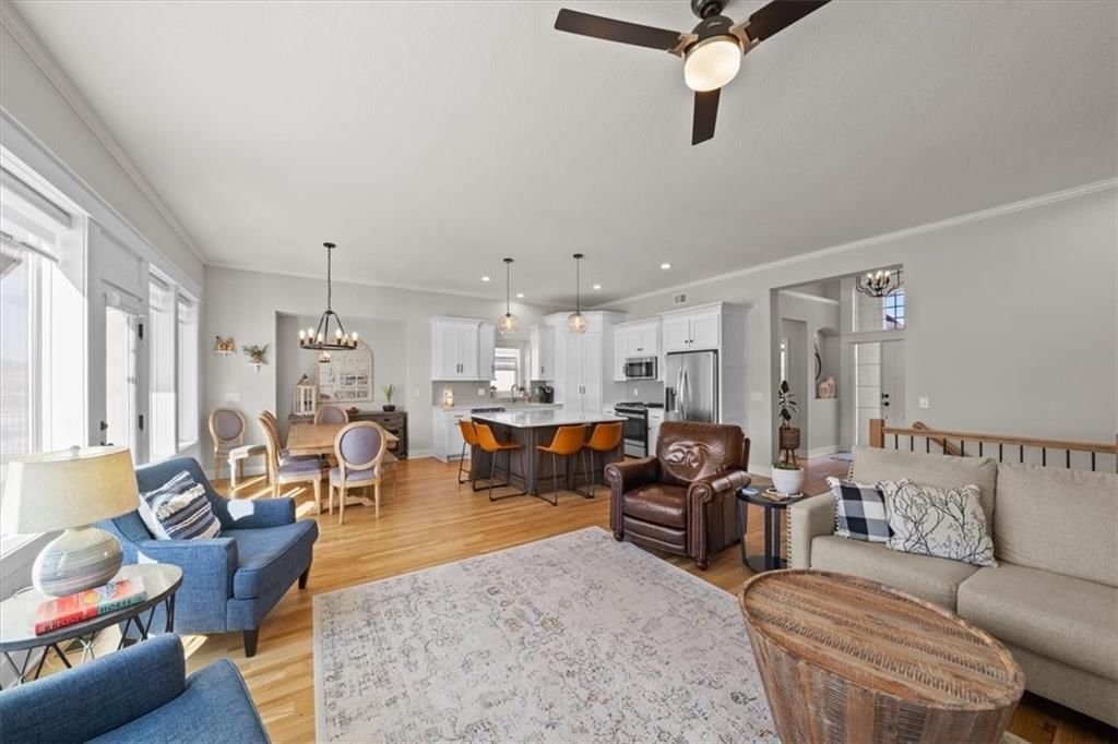 4300 Lakeshore Drive — photo 11