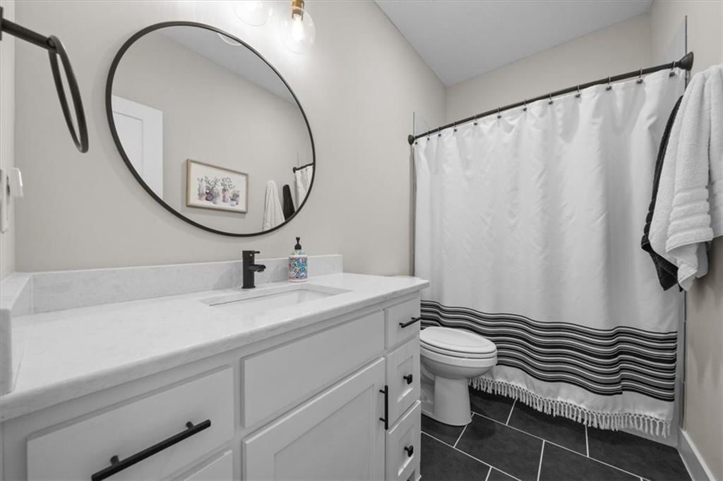 4300 Lakeshore Drive — photo 23