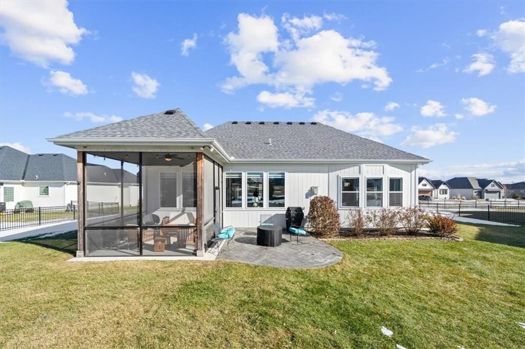 4300 Lakeshore Drive — photo 26