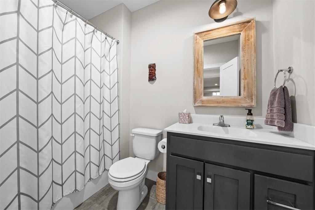4300 Lakeshore Drive — photo 28