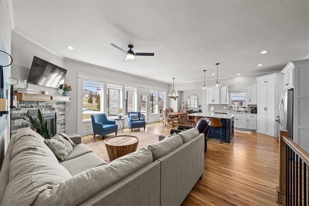 4300 Lakeshore Drive — photo 8