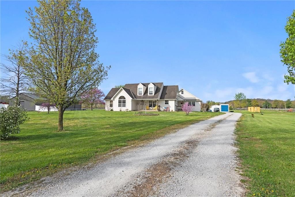 9310 Valley Garden Drive — photo 4