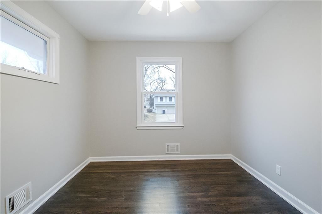 7502 N Avalon Street — photo 30