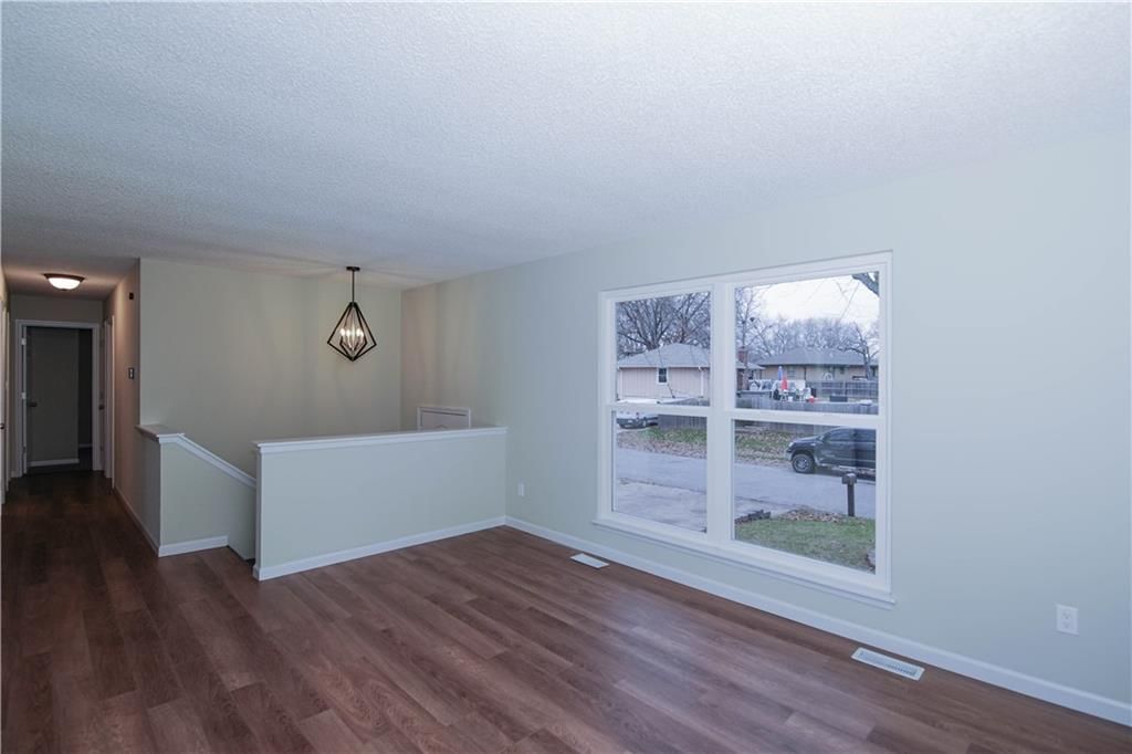 2709 SE 4th Street — photo 5