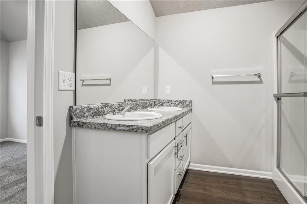 533 SE Laurel Drive — photo 25