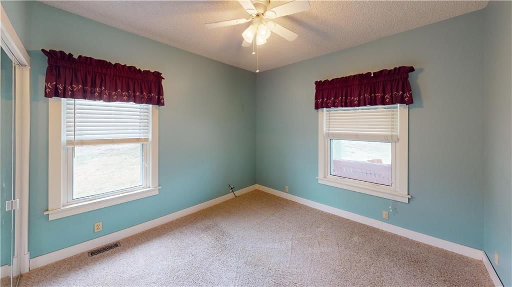 5017 NW Linden Road — photo 24