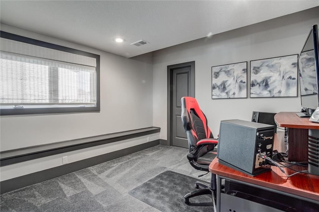 9856 Garden Street — photo 33