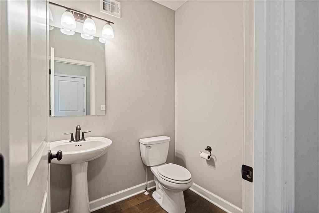 10605 N Fisk Avenue — photo 12