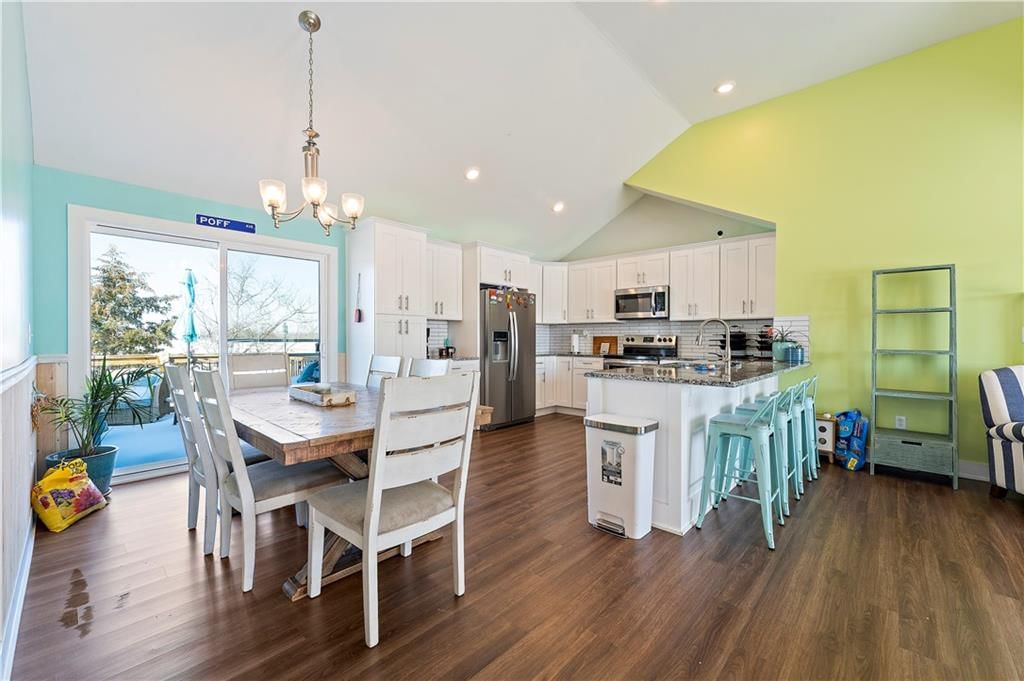 2220 Pemberton Drive — photo 2