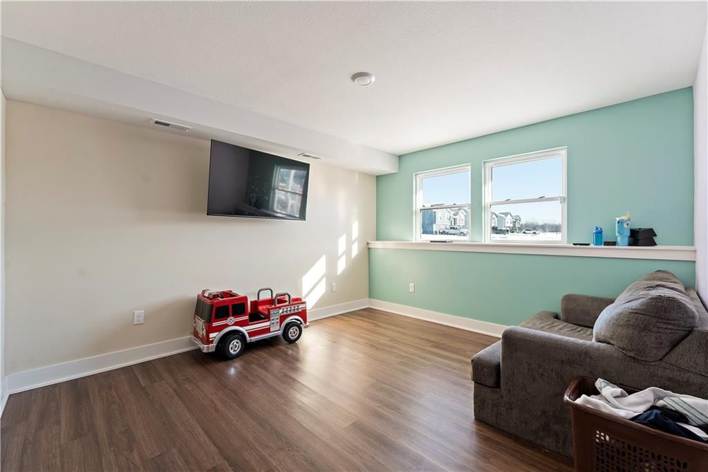 2220 Pemberton Drive — photo 16