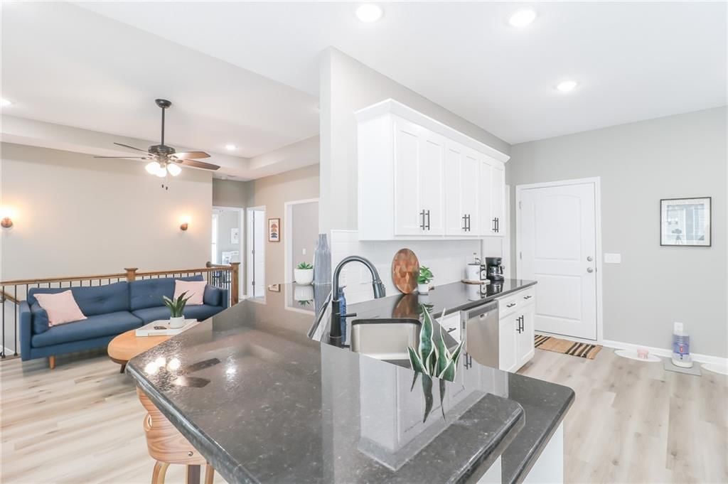 1506 Stoneybrooke Drive — photo 12