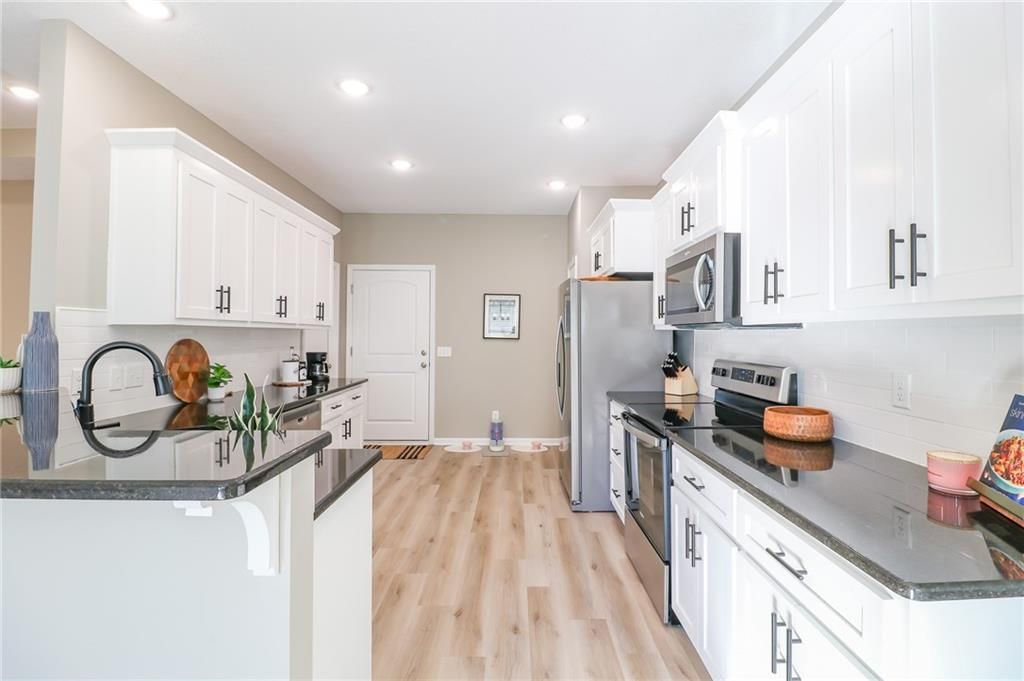 1506 Stoneybrooke Drive — photo 4