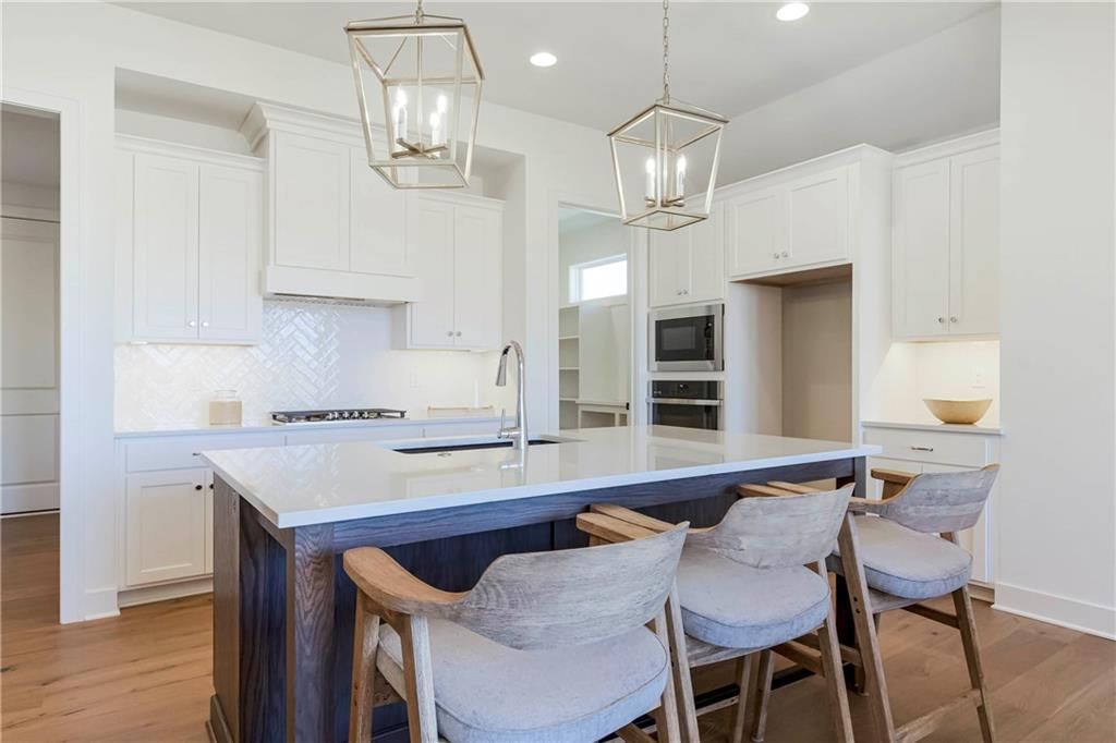 4218 W 158TH Terrace — photo 7