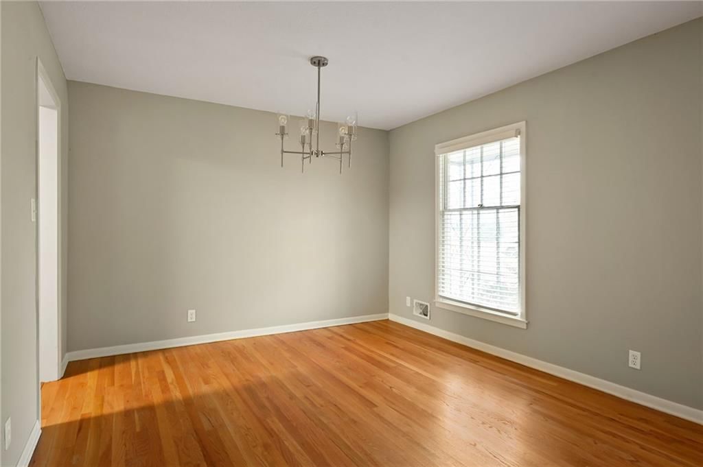 8601 Maywood Avenue — photo 15