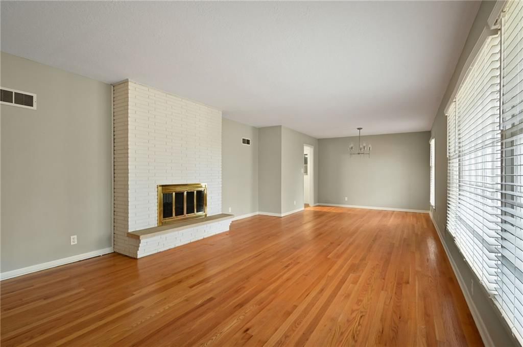 8601 Maywood Avenue — photo 8