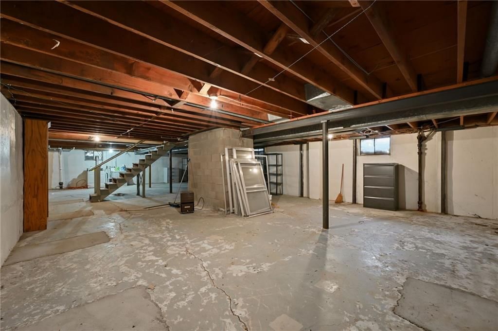 8601 Maywood Avenue — photo 10