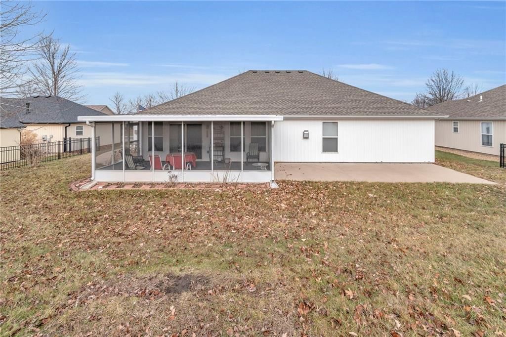 407 SW Crestview Drive — photo 12