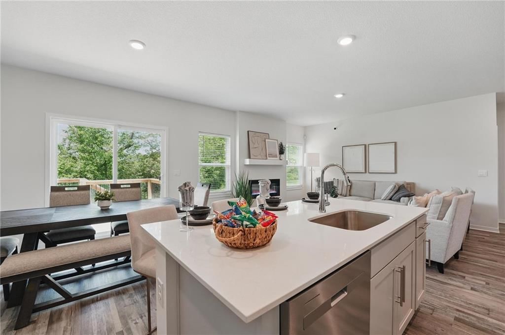 10284 Sorano Drive — photo 13