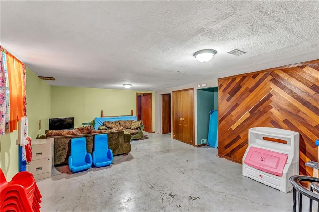 3620 Powell Street — photo 18