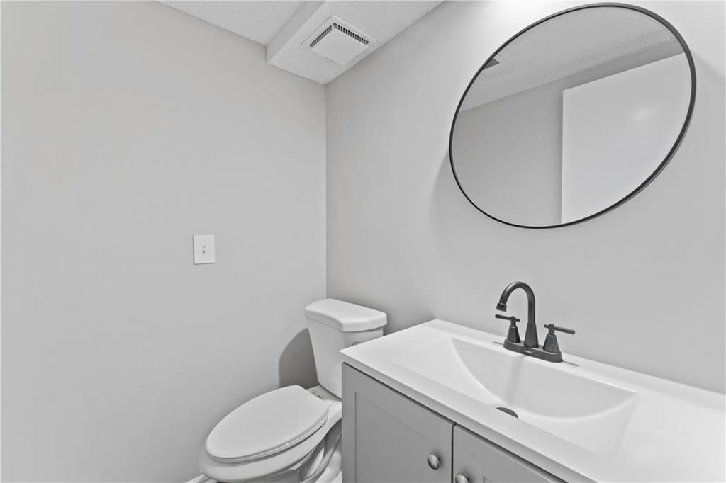 1217 E Jamestown Drive — photo 23