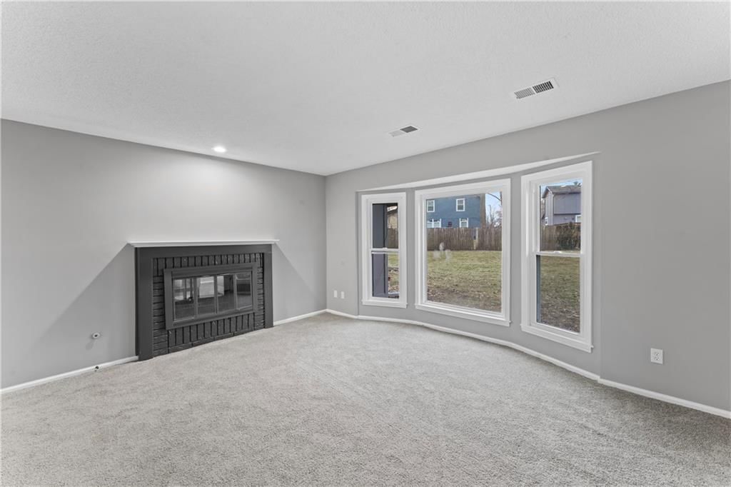 1217 E Jamestown Drive — photo 25