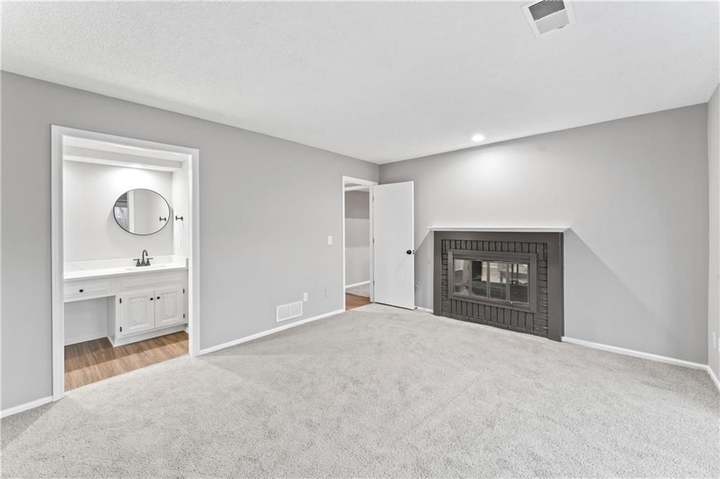 1217 E Jamestown Drive — photo 27