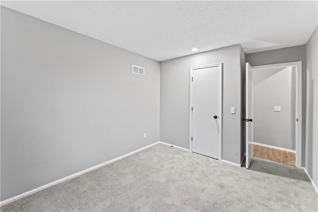 1217 E Jamestown Drive — photo 42
