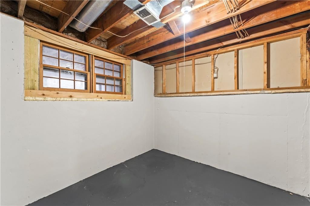 1217 E Jamestown Drive — photo 45