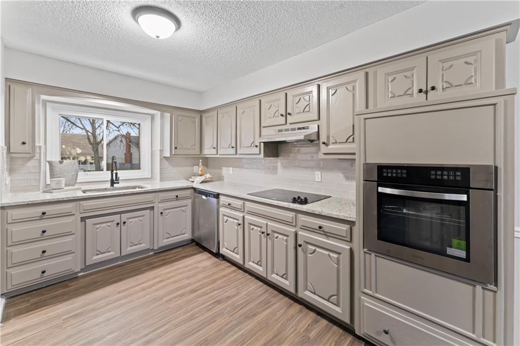1217 E Jamestown Drive — photo 10