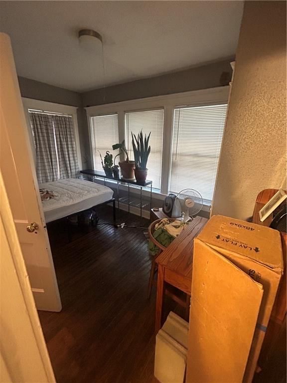 4124 Warwick Boulevard — photo 10