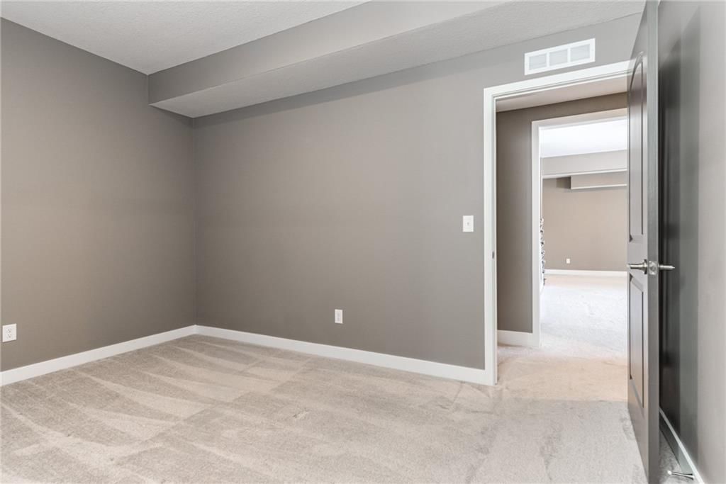9609 N Lenox Avenue — photo 29