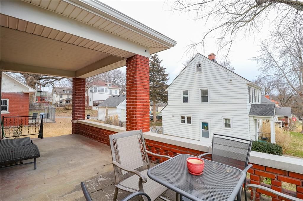 2609 Felix Street — photo 35