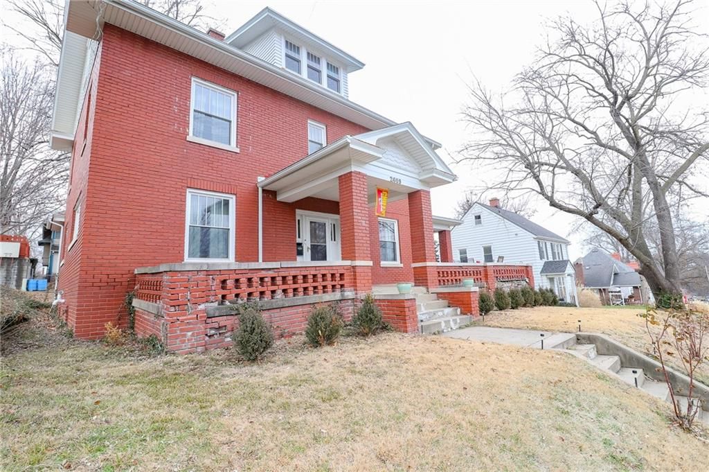 2609 Felix Street — photo 37