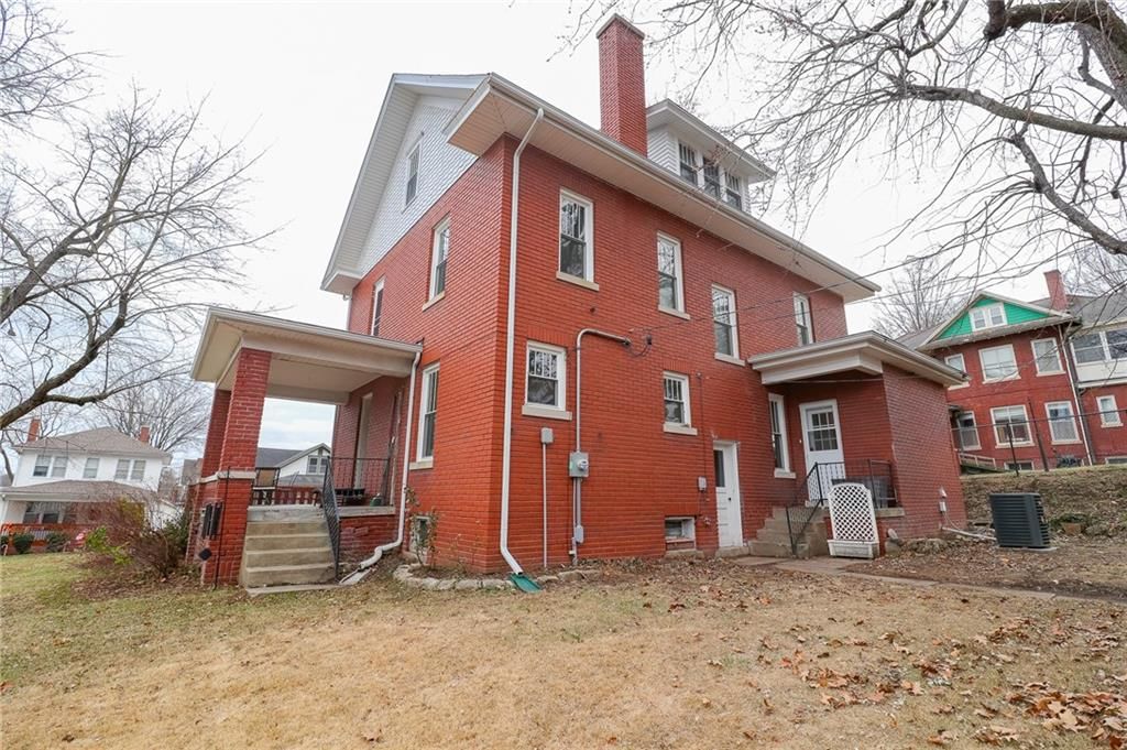 2609 Felix Street — photo 38