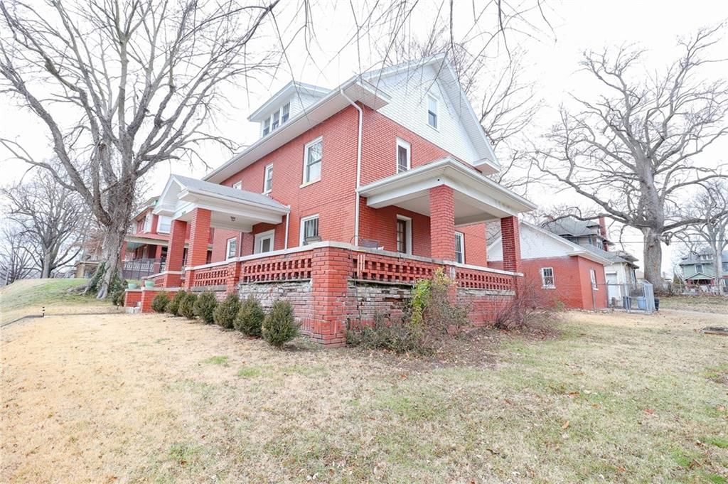2609 Felix Street — photo 46