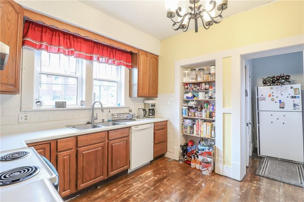 2609 Felix Street — photo 9