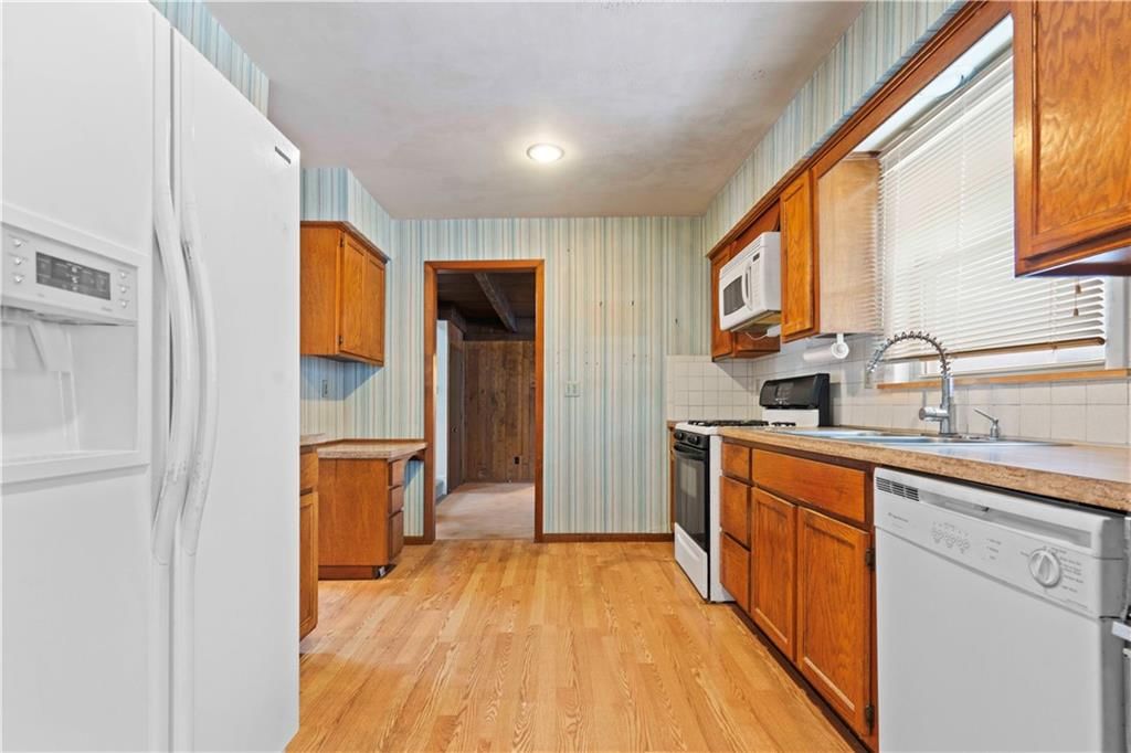 9201 W 103rd Street — photo 13