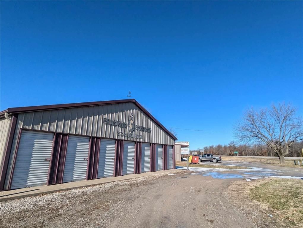 127 N 69 Highway — photo 21