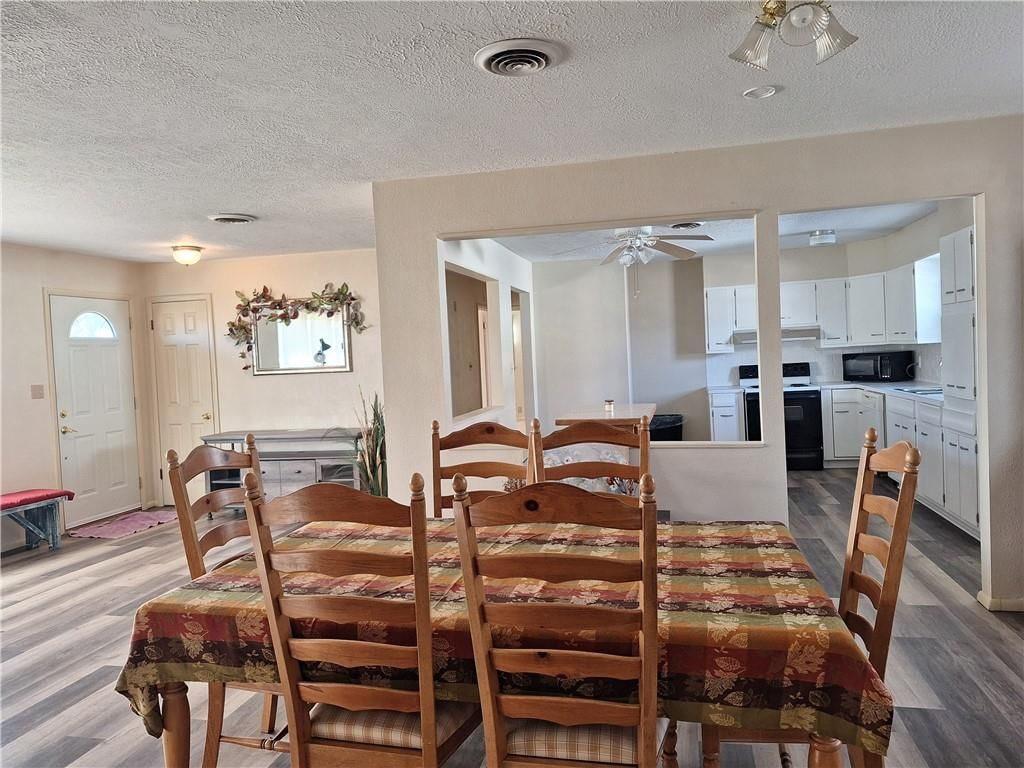 720 W Pine Street W — photo 5