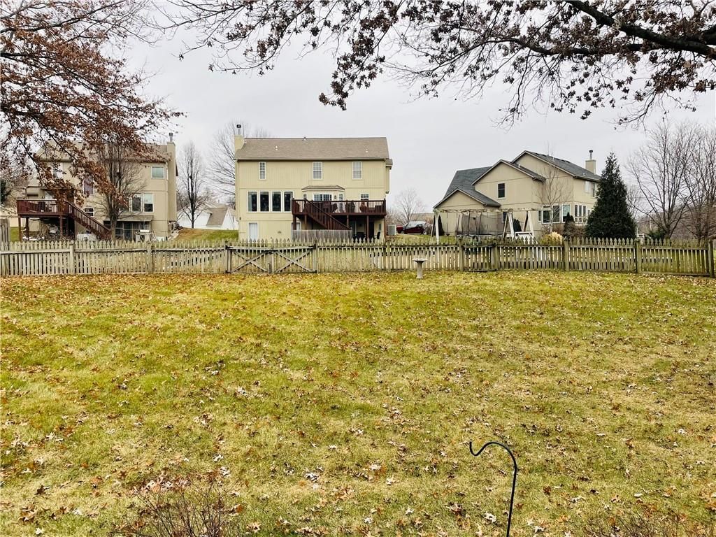 7401 Summit Street — photo 37