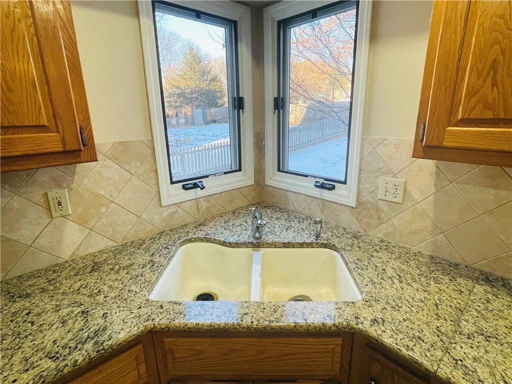 7401 Summit Street — photo 9